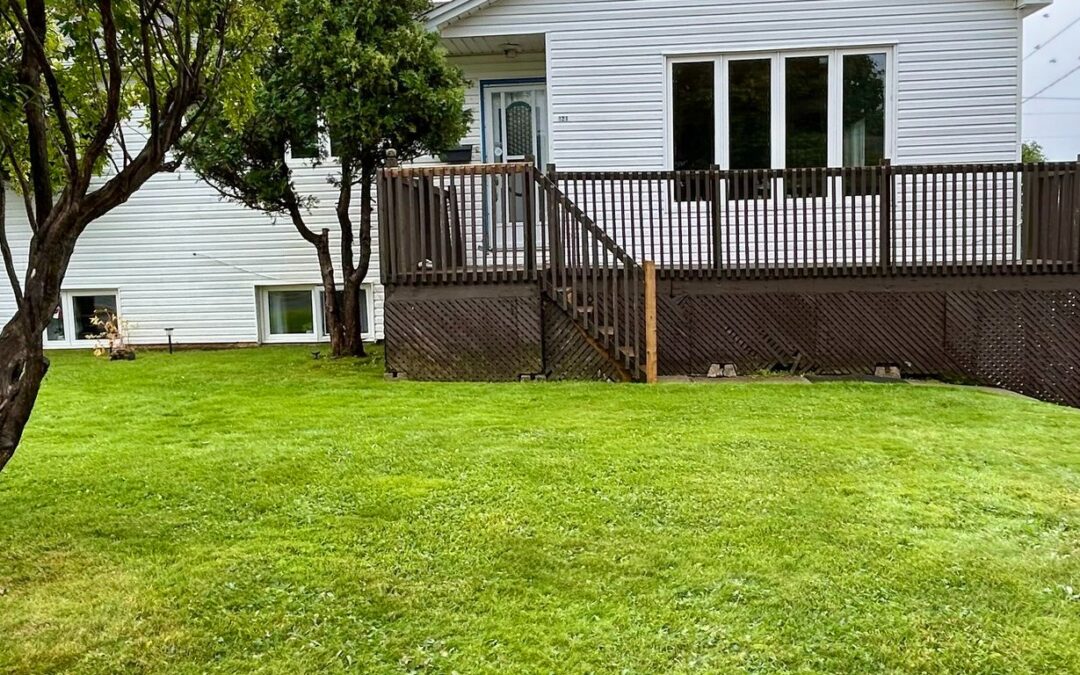 121 Canada Drive
